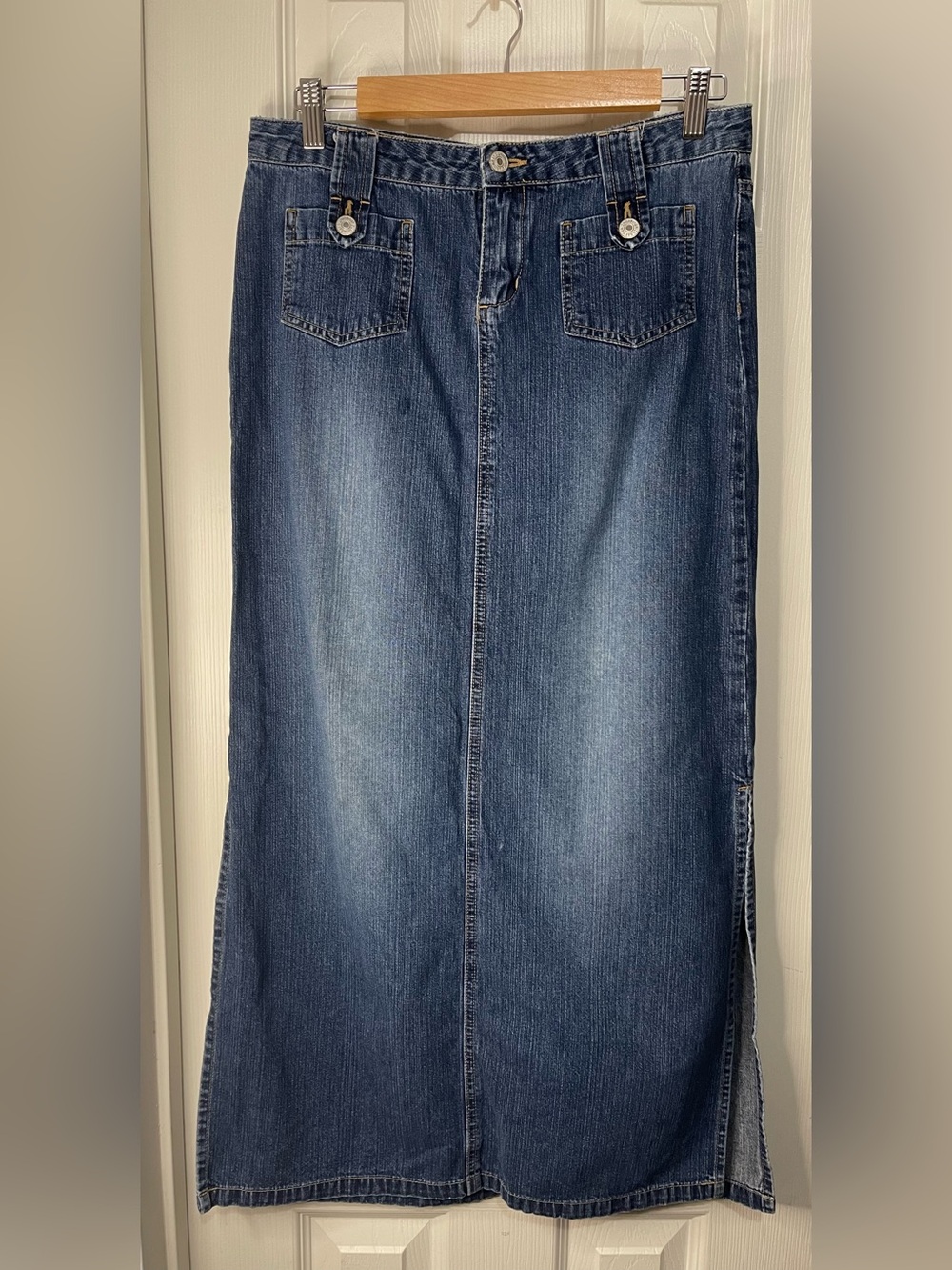Vintage Blue Denim Y2K Faded Western Cow Girl Maxi Skirt with Side Slits 9